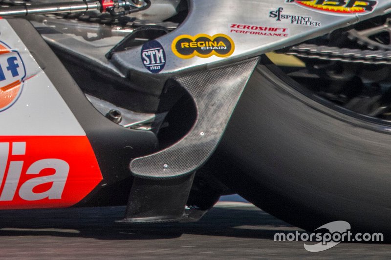 Aprilia Racing Team Gresini, dettaglio del cucchiaio visto da soto