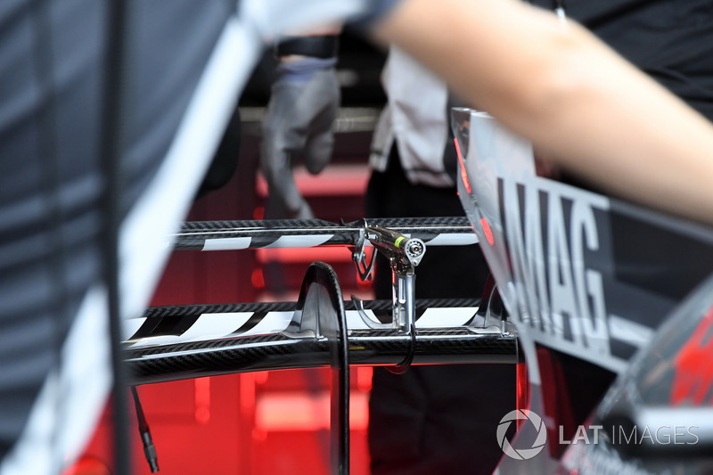 Haas F1 Team VF-17 rear wing detail