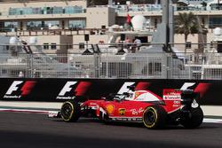 Sebastian Vettel, Ferrari SF16-H met Halo