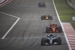 Валттері Боттас, Mercedes AMG F1 W09, Кімі Райкконен, Ferrari SF71H, Даніель Ріккардо, Red Bull Raci