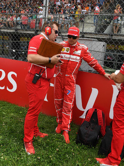Kimi Raikkonen, Ferrari, Dave Greenwood, Ferrari Yarış Mühendisi