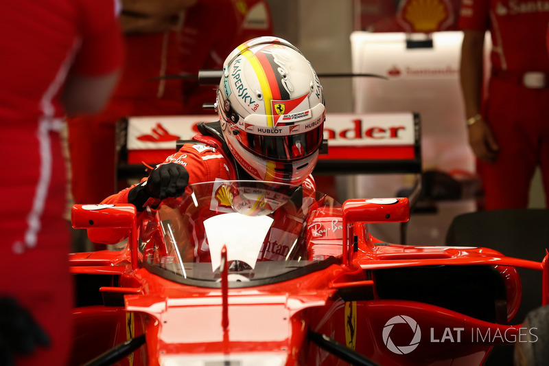 Auto von Sebastian Vettel, Ferrari SF70H, mit Cockpitschutz Shield