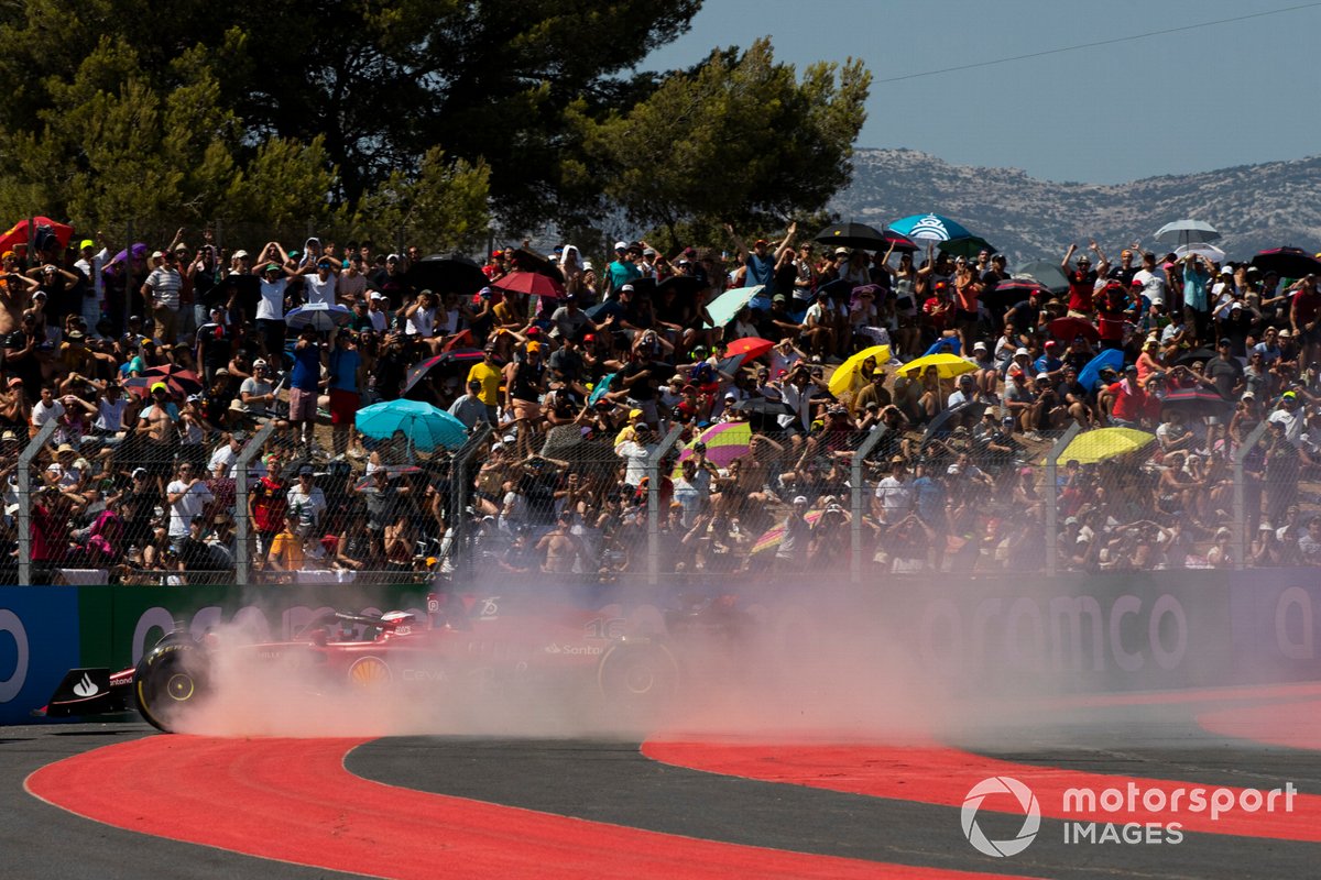 Charles Leclerc, Ferrari F1-75, crashes out at Le Beausset
