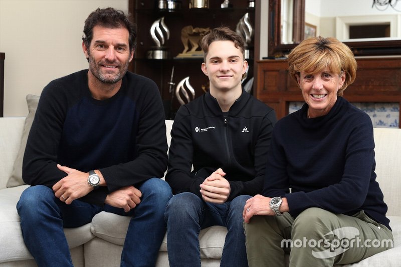Mark Webber, Oscar Piastri, dan Ann Webber (ki-ka).