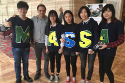 Felipe Massa con i suoi tifosi cinesi