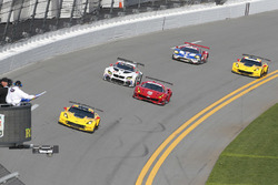 #4 Corvette Racing Chevrolet Corvette C7.R: Oliver Gavin, Tommy Milner, Marcel Fässler