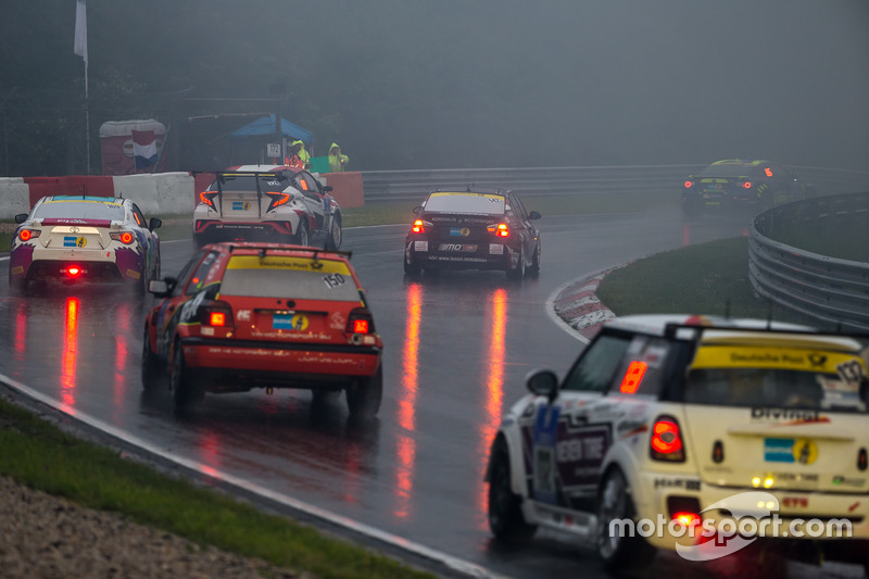 Abbruch nach Regen und Hagel auf der Nordschleife