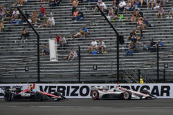 Will Power, Team Penske Chevrolet, Robert Wickens, Schmidt Peterson Motorsports Honda