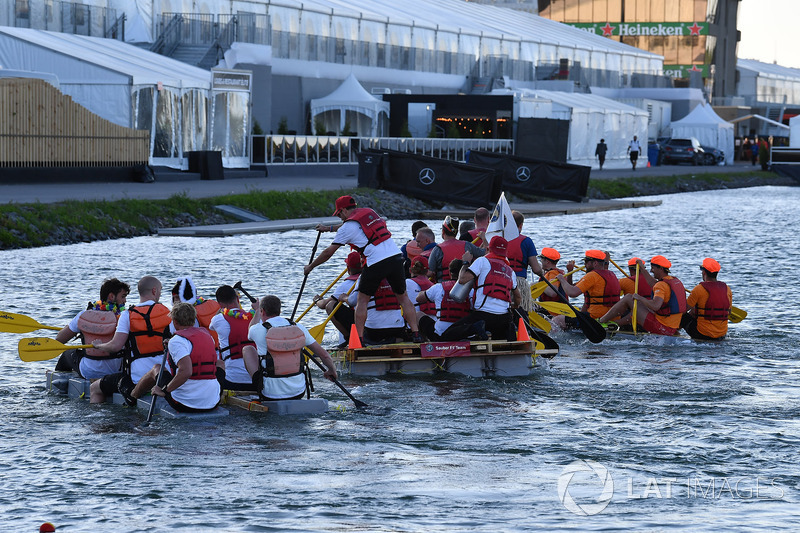 Sauber at the raft race