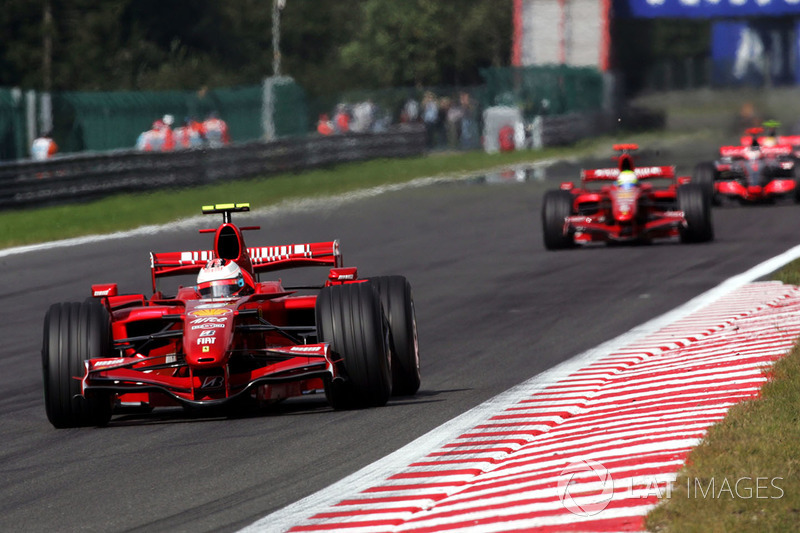 Kimi Raikkonen sangat cepat di atas Ferrari F2007, mobil yang memberinya gelar juara dunia F1 satu-satunya pada 2007.
