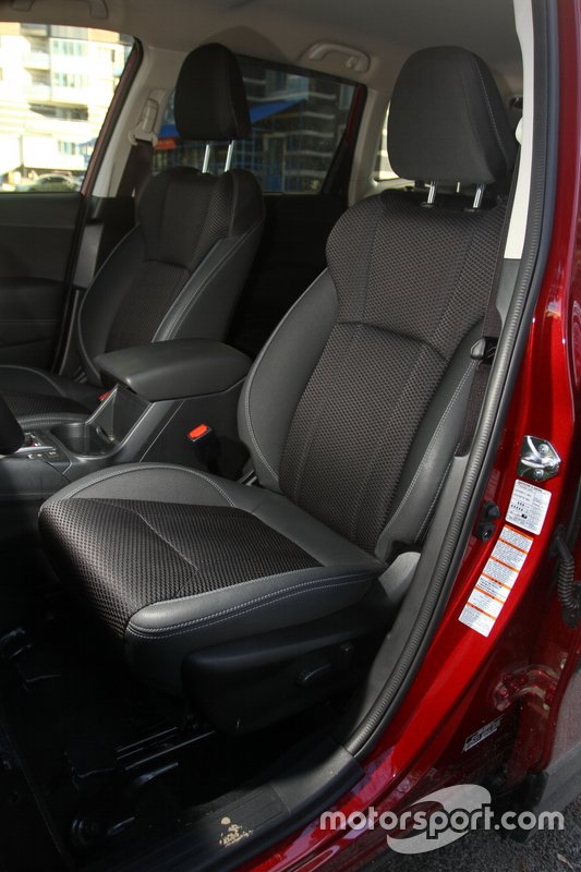 Subaru Forester 2018 року