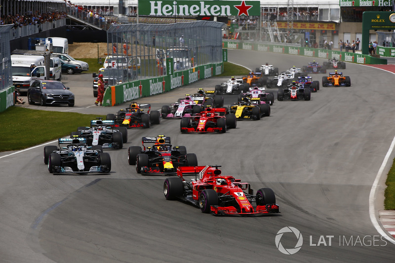 Себастьян Феттель, Ferrari SF71H, лідирує на старті