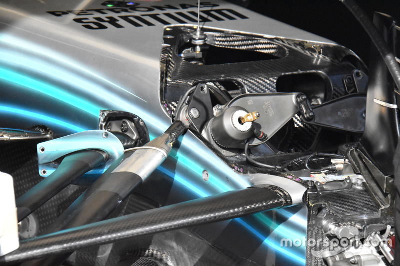 Mercedes AMG F1 W09 ön süspansiyon detayı