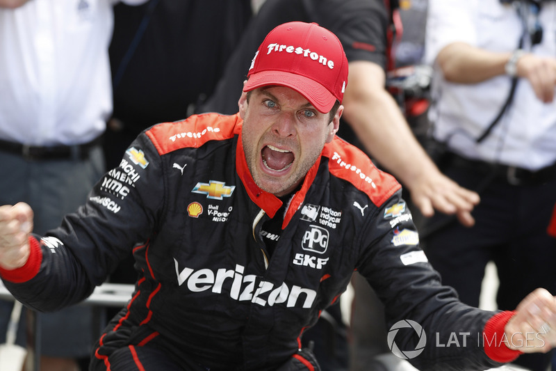 Il vincitore della gara Will Power, Team Penske Chevrolet, festeggia