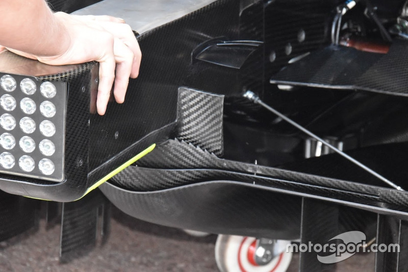 Detalle trasero Mercedes-AMG F1 W09