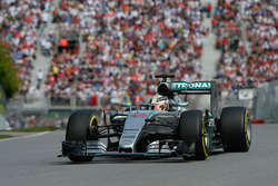Льюис Хэмилтон, Mercedes AMG F1 W06
