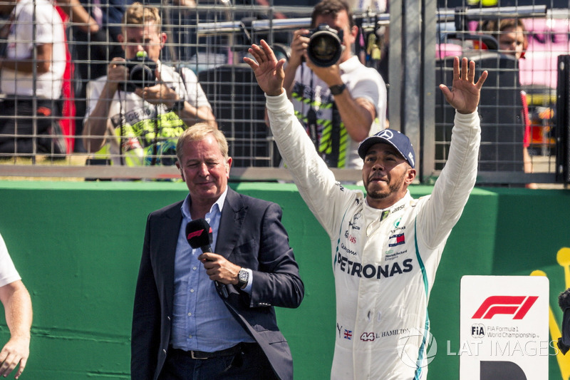 Pole sitter Lewis Hamilton, Mercedes-AMG F1 celebrates in parc ferme