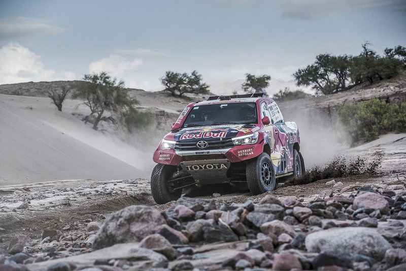 #301 Toyota Gazoo Racing Toyota Hilux: Нассер Аль-Аттія, Маттьйо Бомель