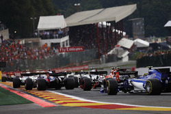 Daniil Kvyat, Scuderia Toro Rosso STR12, Felipe Massa, Williams FW40, Stoffel Vandoorne, McLaren MCL32, Pascal Wehrlein, Sauber C36