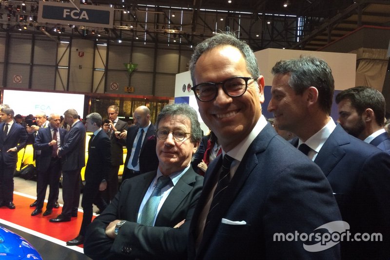 Louis Camilleri, CEO Ferrari, con Flavio Manzoni, capo del design del Cavallino