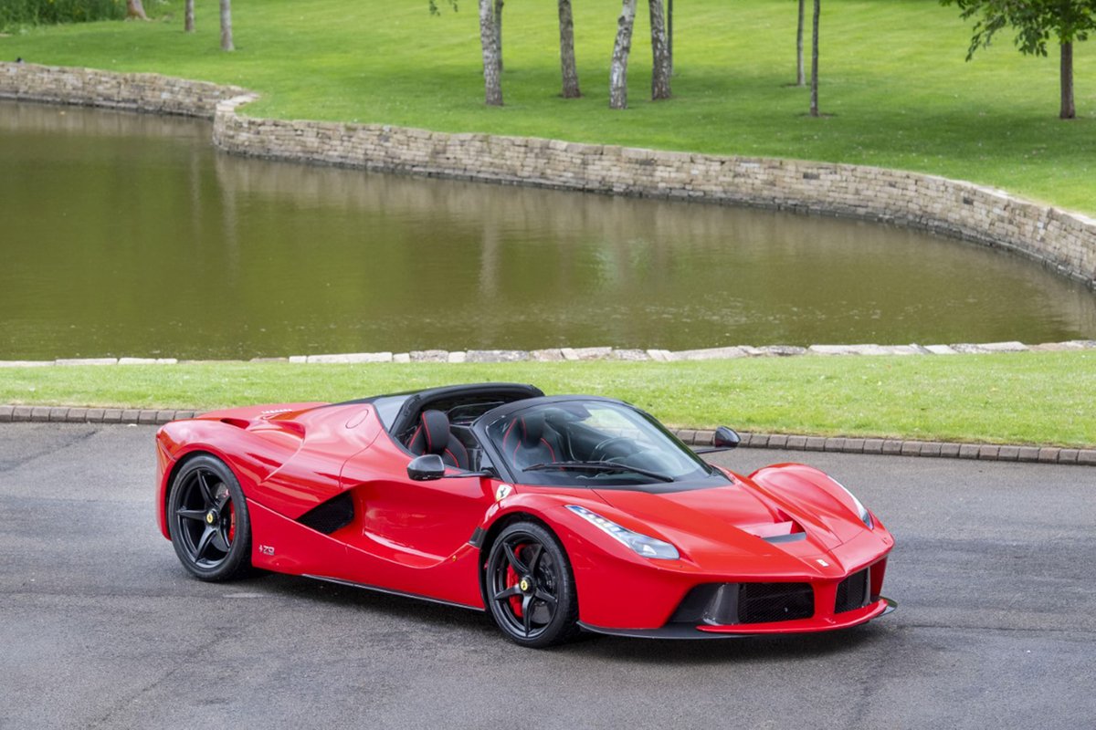 Ferrari Enzo 2003 milik Toto Wolff untuk dijual.