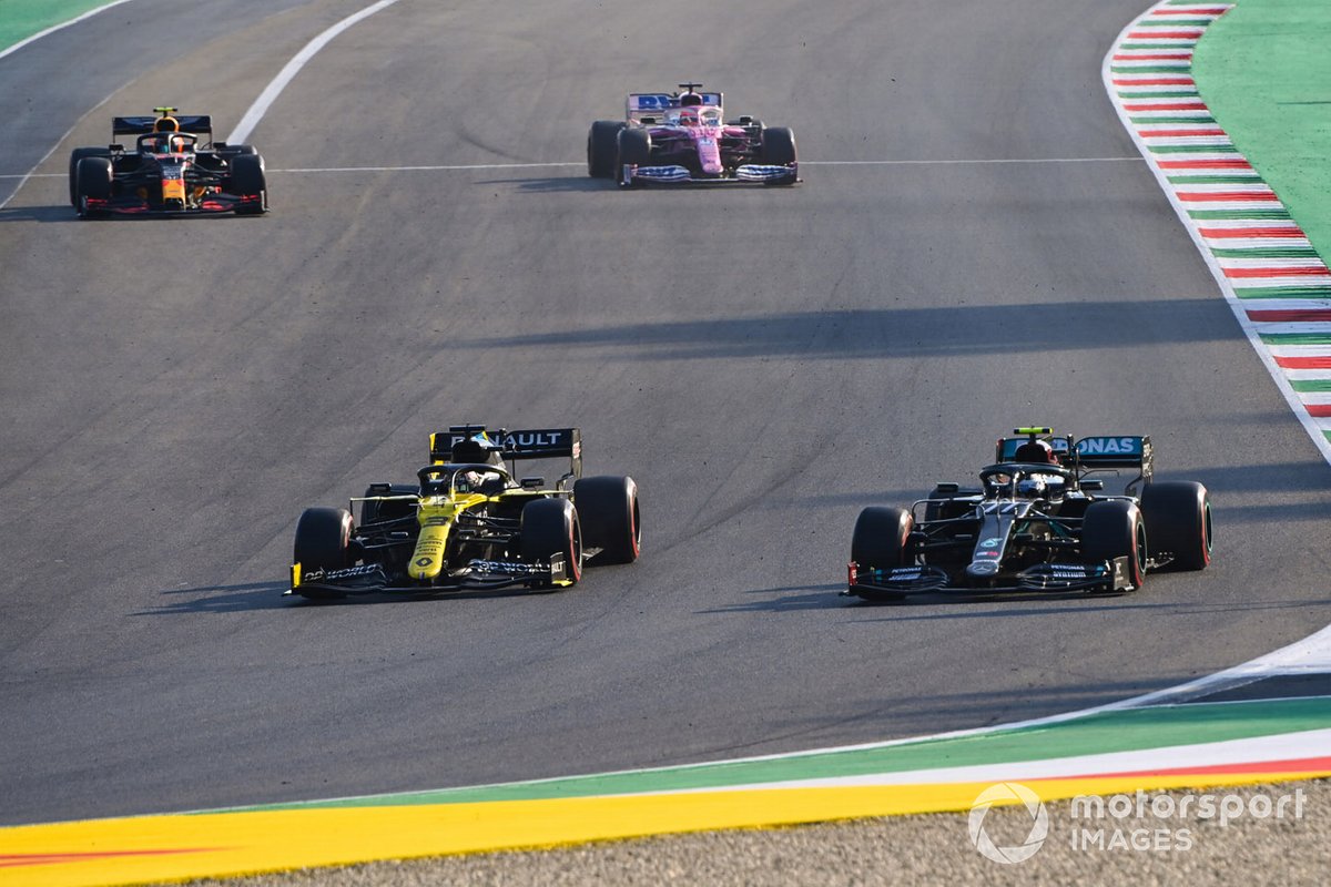 Daniel Ricciardo, Renault F1 Team R.S.20, battles with Valtteri Bottas, Mercedes F1 W11, ahead of Alex Albon, Red Bull Racing RB16, and Sergio Perez, Racing Point RP20