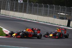 Daniel Ricciardo, Red Bull Racing RB12 en Max Verstappen, Red Bull Racing RB12