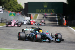 Lewis Hamilton, Mercedes AMG F1 W08, führt