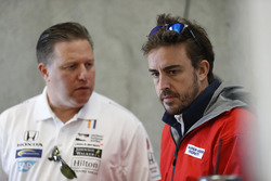 Zak Brown, McLaren CEO, Fernando Alonso, Andretti Autosport Honda