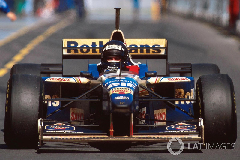 Damon Hill après sa victoire au GP d'Australie 1996.