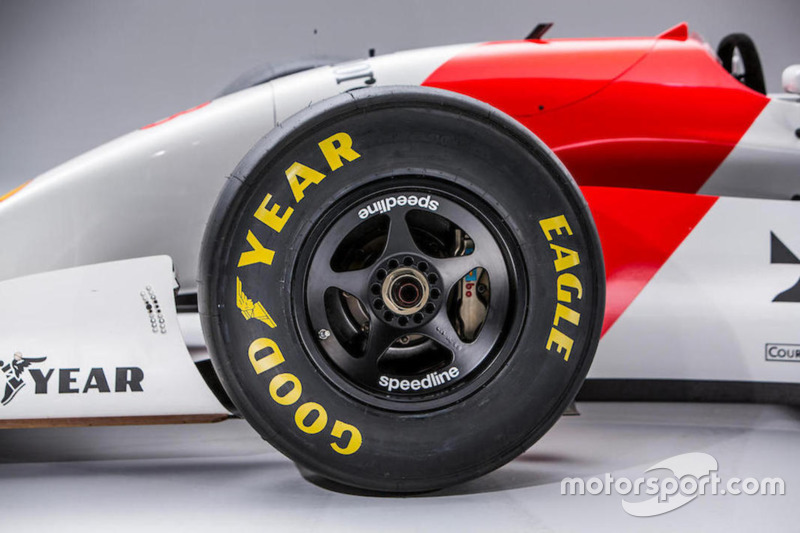 Болід Айртона Сенни McLaren-Cosworth Ford MP4/8A 1993 року - шини