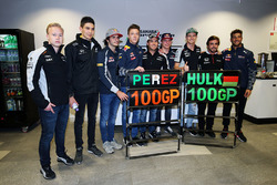 The Sahara Force India F1 Team celebrate 100 Grands Prix: Nikita Mazepin, Sahara Force India F1 Team Development Driver, Esteban Ocon, Renault Sport F1 Team Test Driver; Carlos Sainz Jr., Scuderia Toro Rosso, Daniil Kvyat, Red Bull Racing, Sergio Perez, Sahara Force India F1, Max Verstappen, Scuderia Toro Rosso, Nico Hulkenberg, Sahara Force India F1, Fernando Alonso, McLaren and Daniel Ricciardo, Red Bull Racing