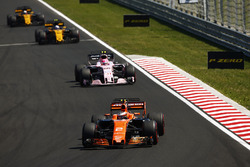 Стоффель Вандорн, McLaren MCL32, Естебан Окон, Sahara Force India F1 VJM10, Джоліон Палмер, Renault