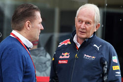 (L to R): Jos Verstappen, with Dr Helmut Marko, Red Bull Motorsport Consultant