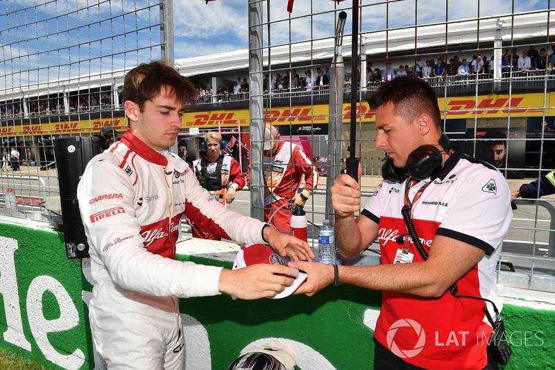 Charles Leclerc, Sauber on the grid