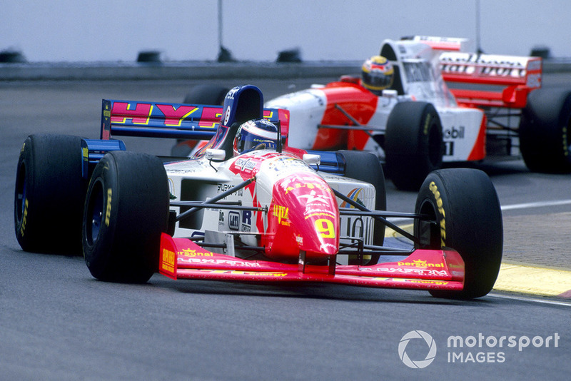 Gianni Morbidelli, Footwork FA16 Hart, Mark Blundell, McLaren MP4/10B Mercedes-Benz