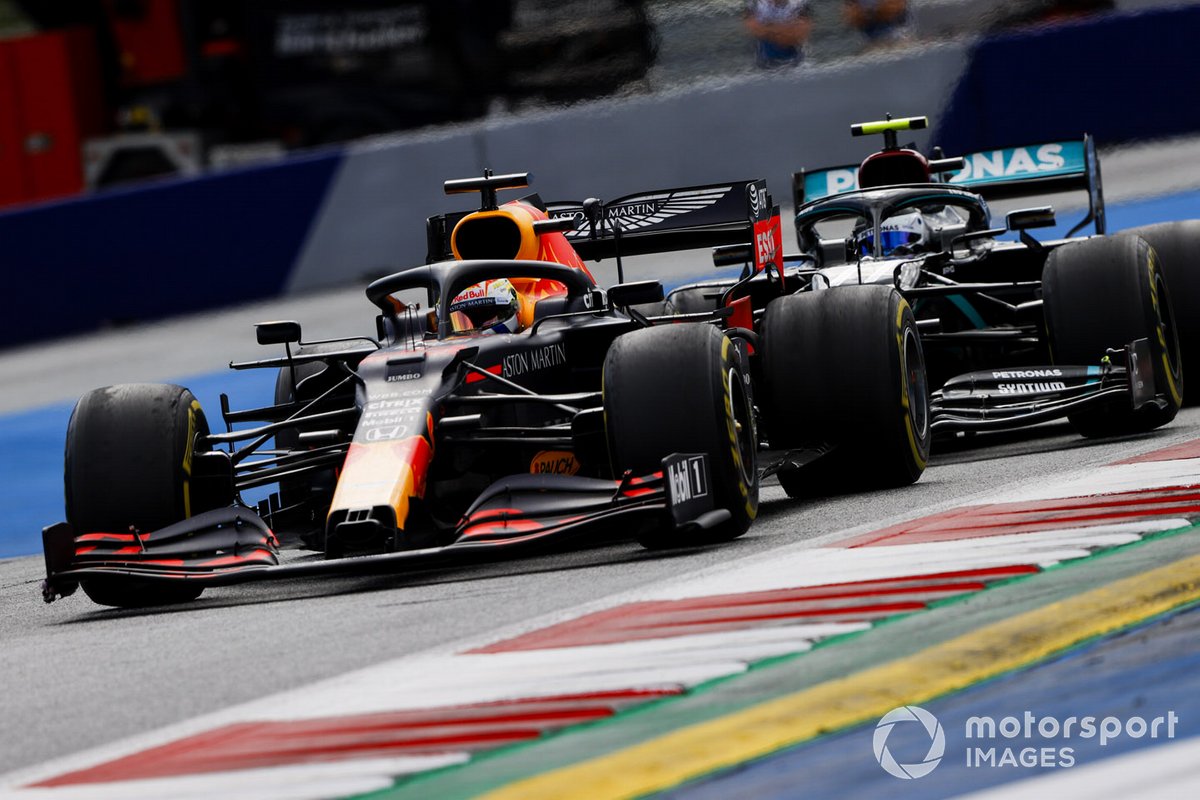 Max Verstappen, Red Bull Racing RB16, leads Valtteri Bottas, Mercedes F1 W11 EQ Performance