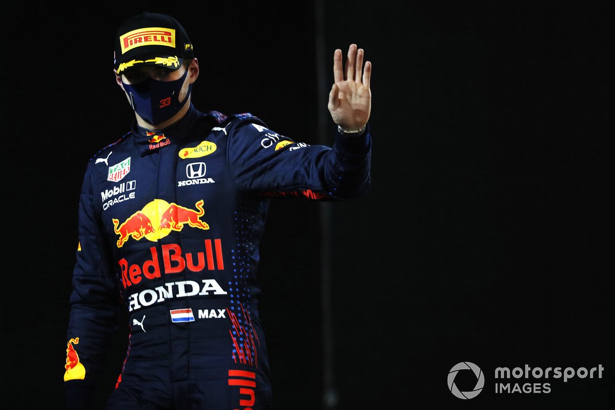 Le deuxième Max Verstappen, Red Bull Racing, dans le parc fermé