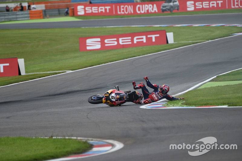 Choque de Stefan Bradl, Honda World Superbike Team
