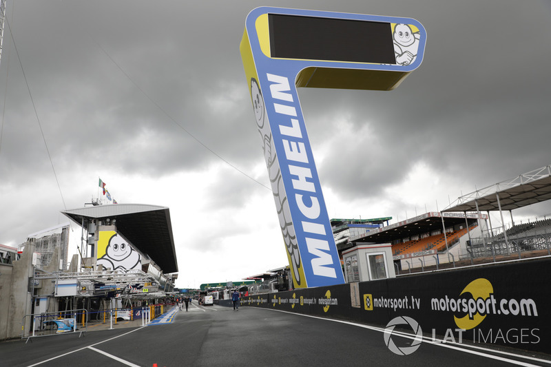 Motorsport.com and Motorsport.tv logos