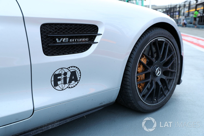 Safety car