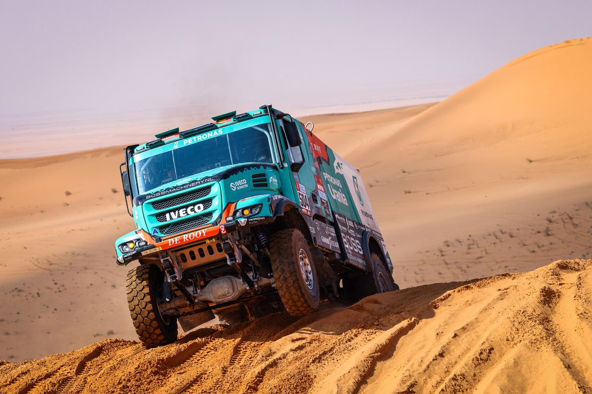 #504 Petronas Team De Rooy Iveco: Janus Van Kasteren, Marcel Snijders, Rodewald Darek