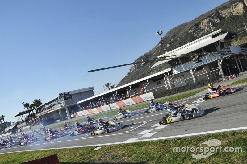 Стартові події фінальних гонок WSK Super Master Series