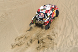 #301 Toyota Gazoo Racing Toyota Hilux: Nasser Al-Attiyah, Matthieu Baumel