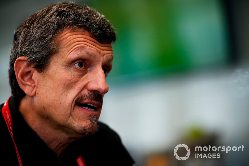 Guenther Steiner, Team Principal, Haas F1, parle à la presse