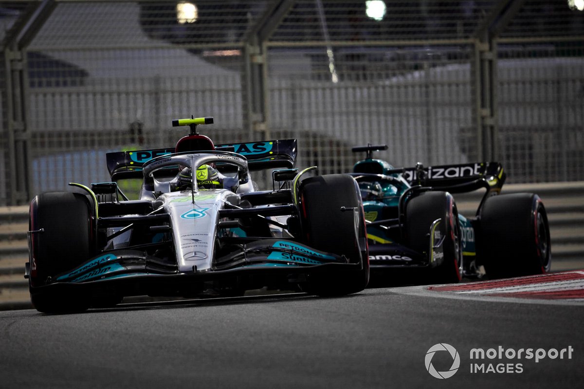 Lewis Hamilton, Mercedes W13, Lance Stroll, Aston Martin AMR22