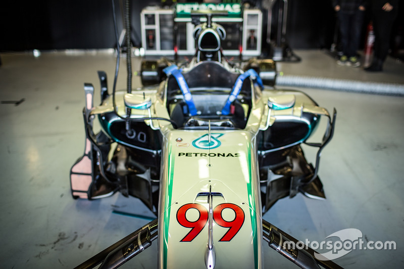 Mercedes AMG F1 W05 für MotoGP-Champion Jorge Lorenzo