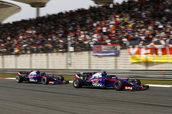 Brendon Hartley, Toro Rosso STR13 Honda, Pierre Gasly, Toro Rosso STR13 Honda