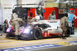 #2 Porsche Team Porsche 919 Hybrid: Timo Bernhard, Earl Bamber, Brendon Hartley