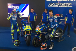 Andrea Iannone und Alex Rins mit der Suzuki GSX-RR für die MotoGP-Saison 2017